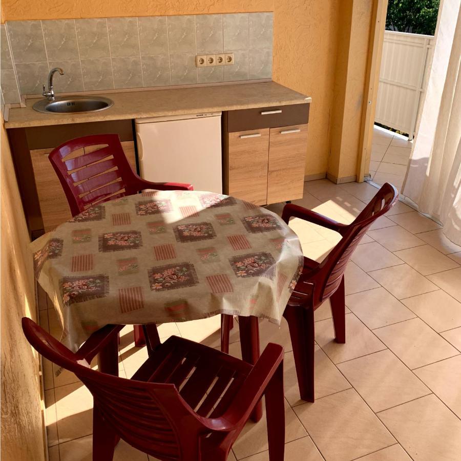 Guest House Santin Tschornomorske Exterior foto